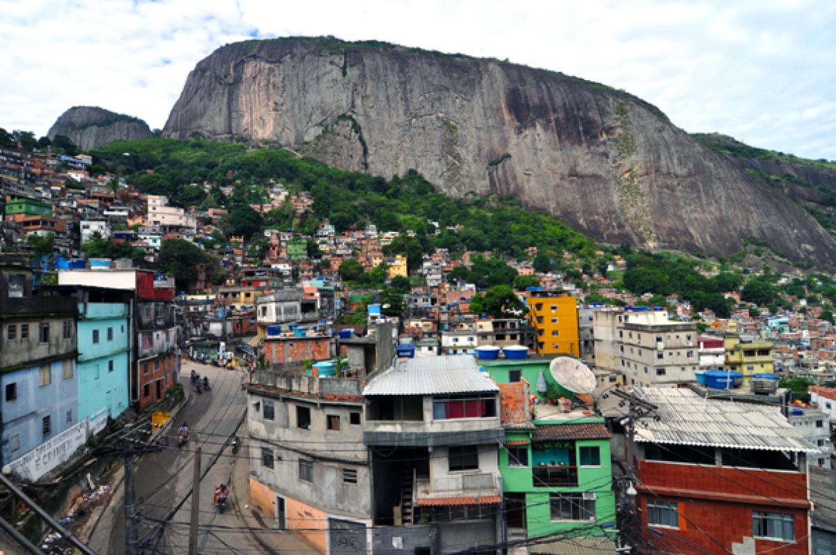 Rocinha Favela Rio de Janeiro (photo: chensiyuan, GNU License)