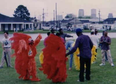 Die Mardi Gras Indians in Bayou St. John, New Orleans