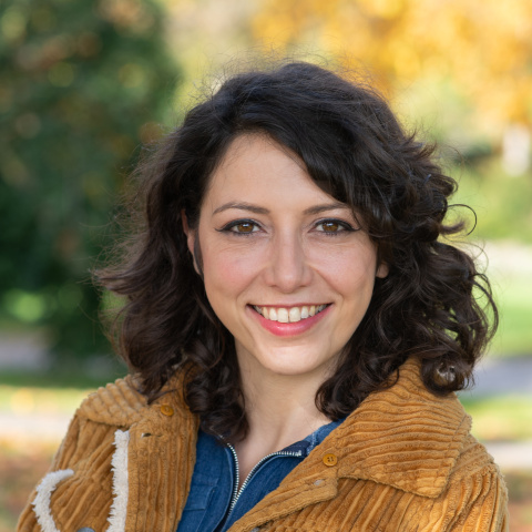 Janina Neustupny profile Carolina Piasecki