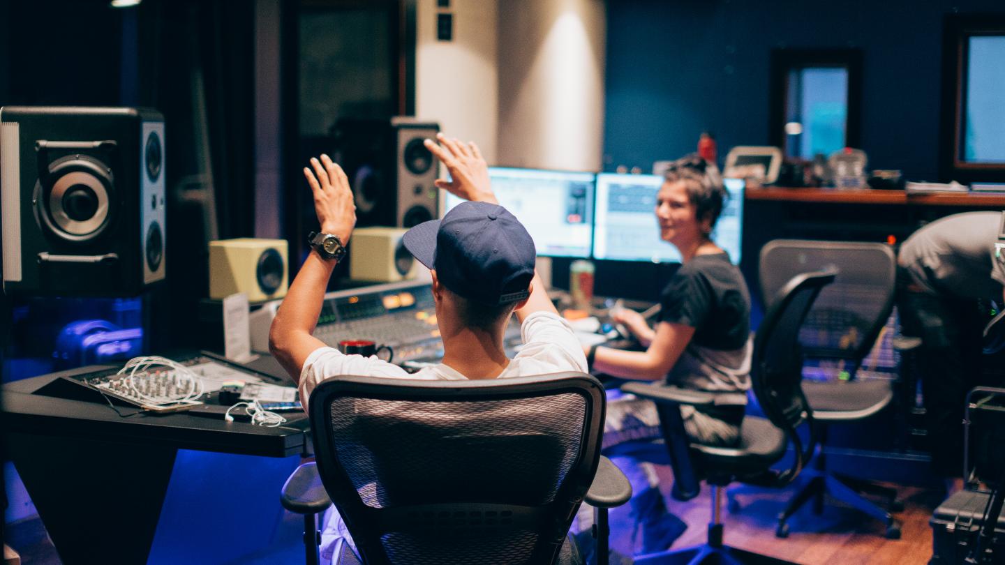 邦楽 Shing02 & DJ SHIN WHEN YOU COME AROUND When You Come Around ‑ 曲・歌詞：Shing02, DJ $HIN | Spotify