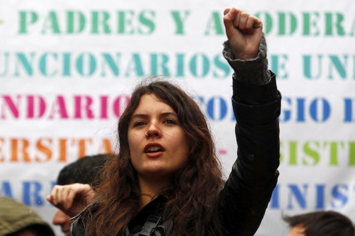 Camila Vallejo (photo: Marcelo Hernandez)