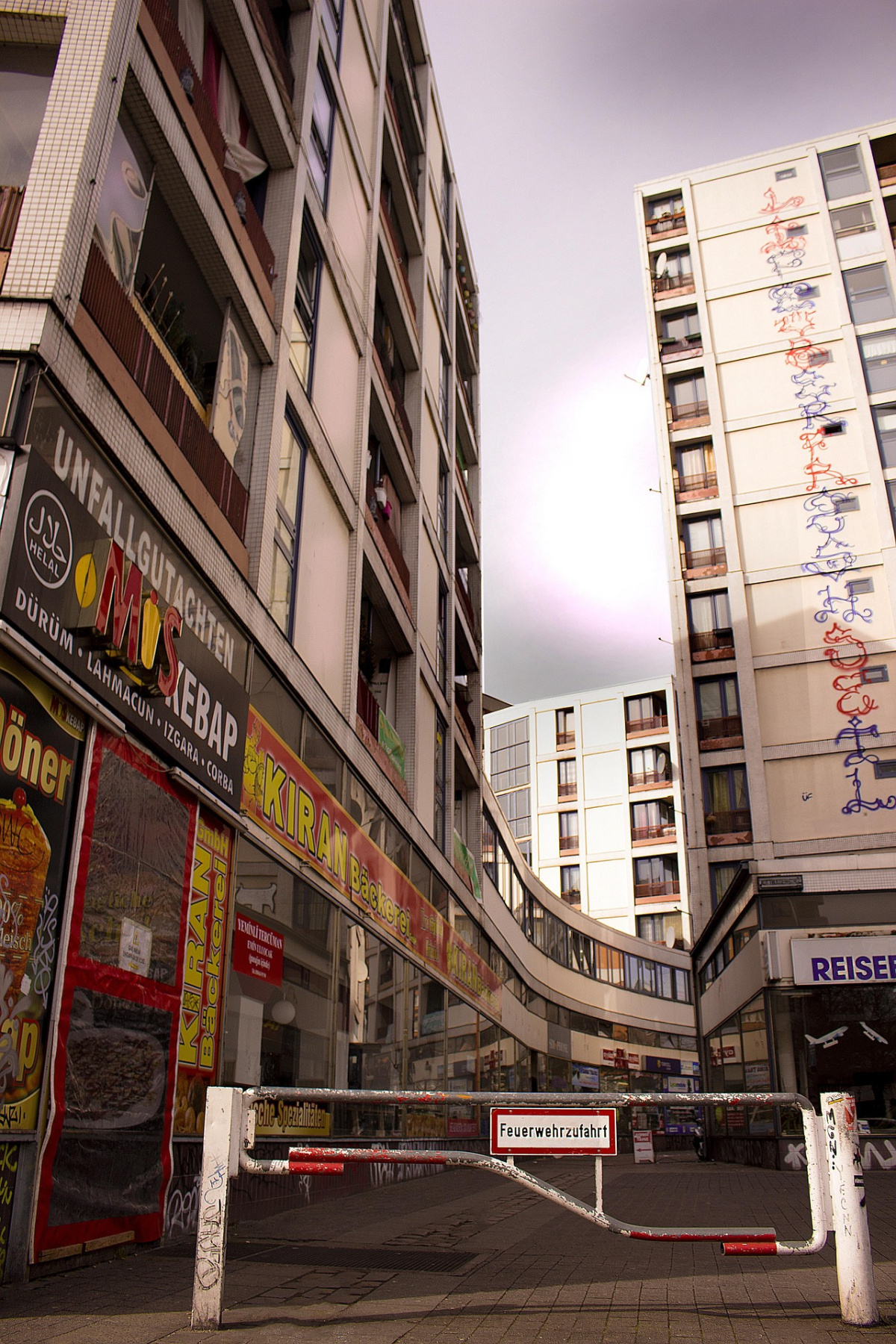 Iconic place in Berlin-Kreuzberg: Kottbusser Tor (Credit: artonday/Pixabay)