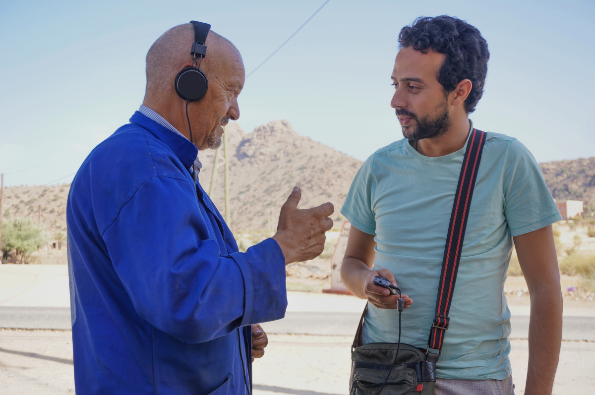 Field research with Zouheir Atbane in Tafraout, June 2013 (photo: Gilles Aubry).