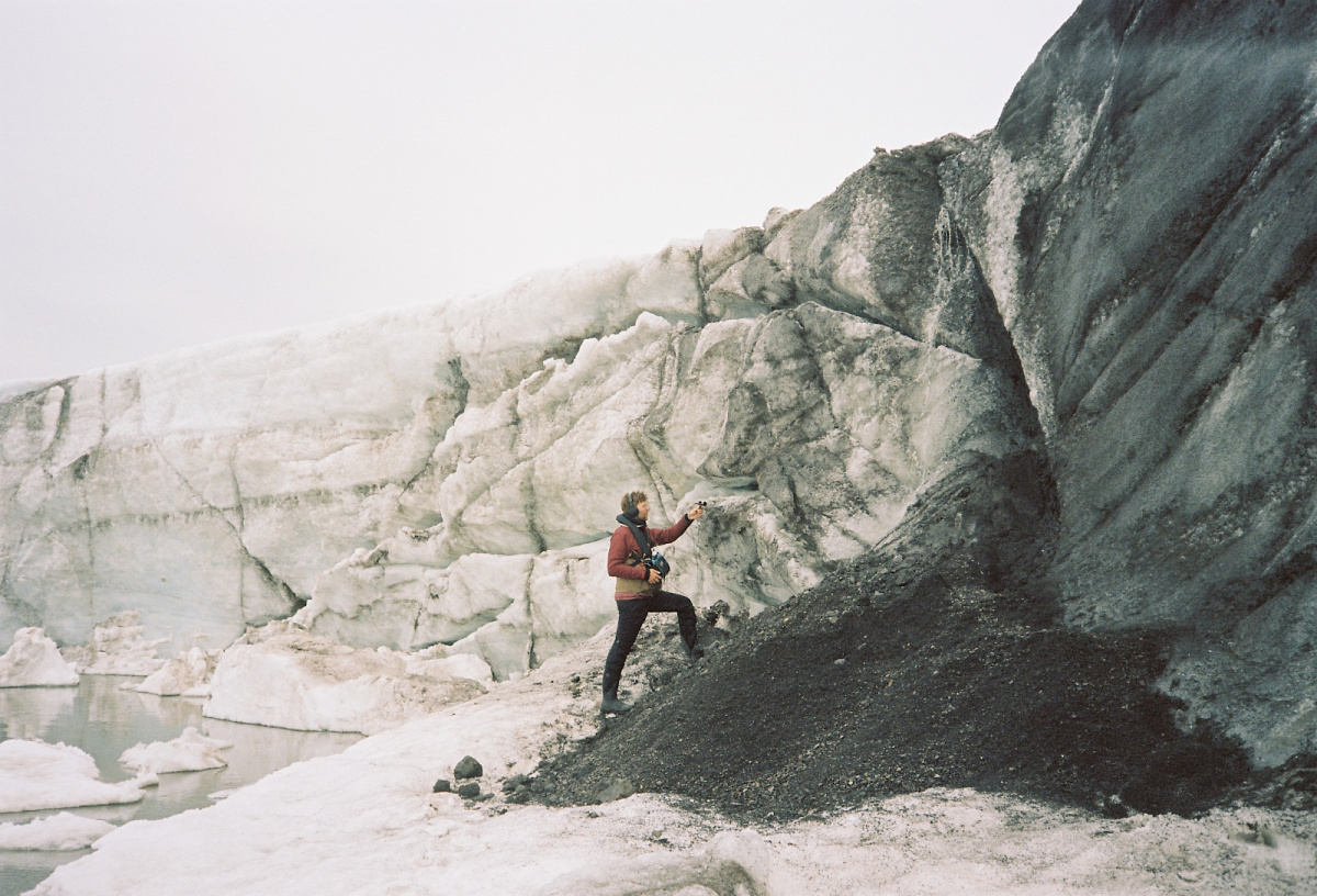 Mark IJzerman working with Sébastien Robert on Another Deep in Svalbard