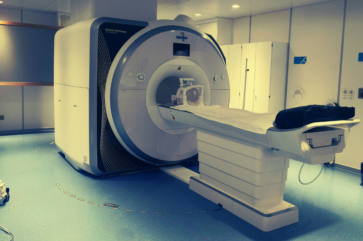 This is where the sound happens. MRI, Inselspital Bern. Photo: Janina Neustupny