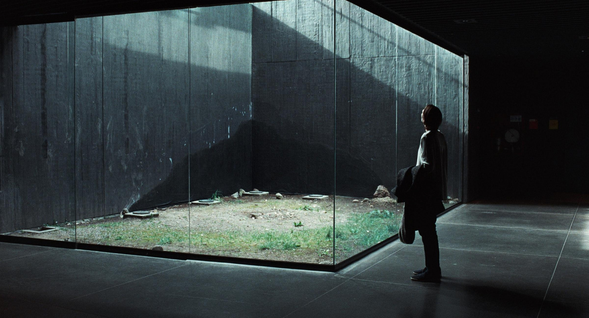 Still of the trailer of Memoria (Kick the Machine Films, ZDF/Arte & Piano 2021).