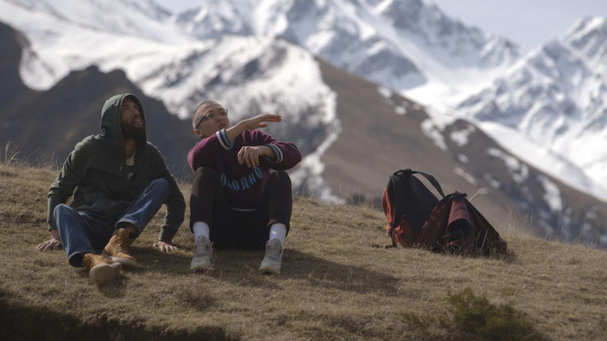 Filmstill: Bonfires and Stars (Sasha Voronov, Russland 2016)