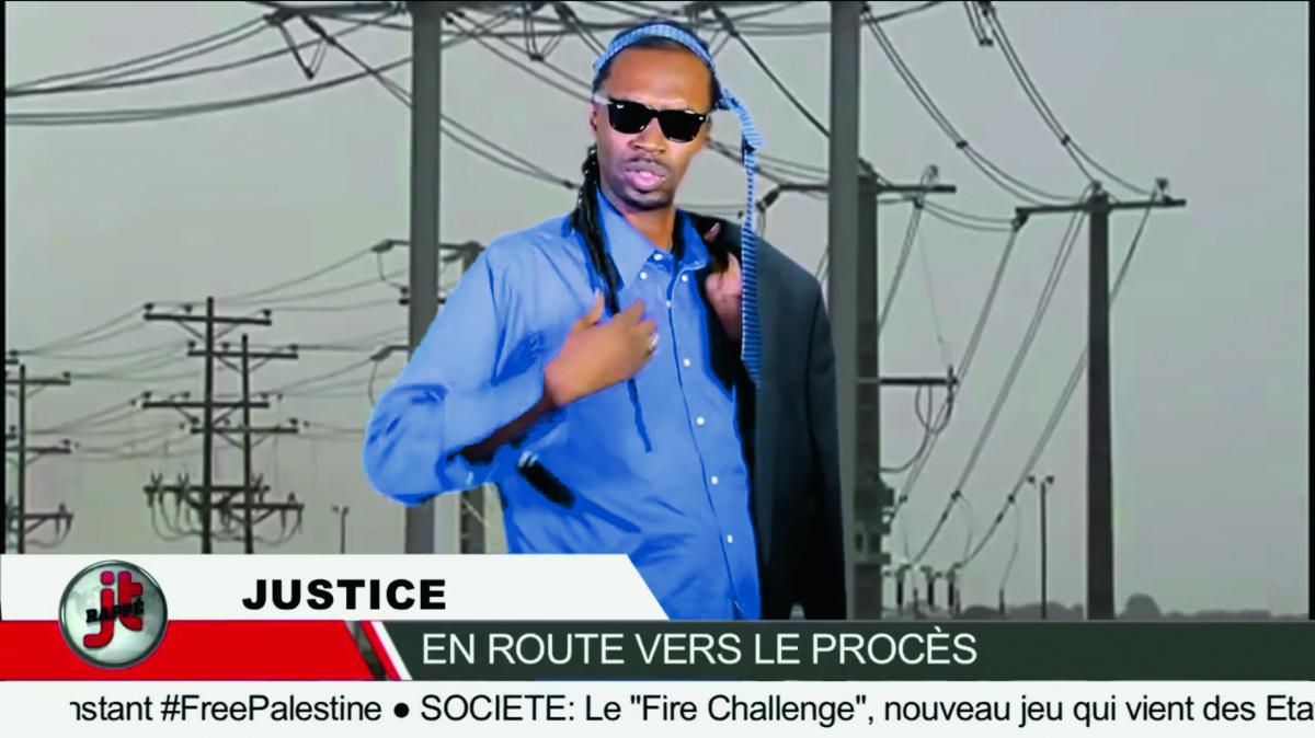 Filmstill: Journal Rappé (Music) and Xuman (Video): «Formidable comme Karim Wade» (Senegal 2014)
