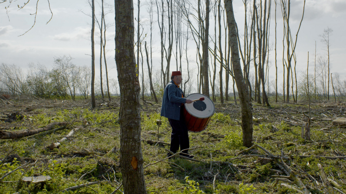 Filmstill: «The Long River Slides», Sanne Rovers, 2019.