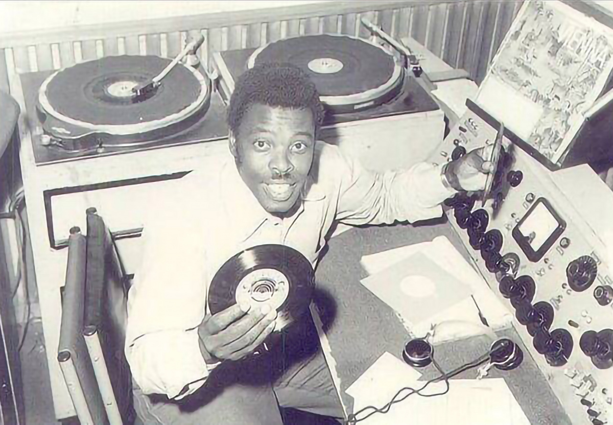 Radio host Leonard Mambo Mbotela at Voice of Kenya (VOK) studios (photo: Elvis Ogina, 1968).