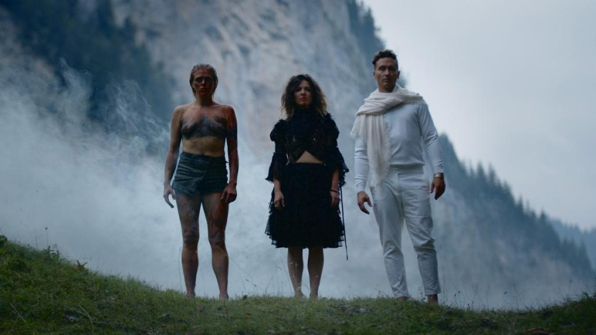 Les Mémoires d'Helène: «Body of Fear»
