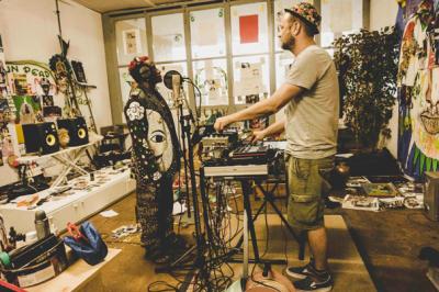 Session with Lee Perry in his Studio in Einsiedeln (photo: Christoph Gerber)