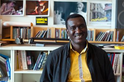 Bassekou Kouyaté auf Besuch im Norient Atelier (photo: Thomas Burkhalter)