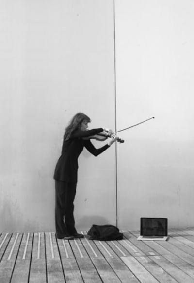Coyote – Patricia Bosshard (violon, kbow), Dragos Tara (max/msp)
