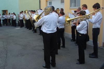 Suoni in Transizione in den Gassen von Altdorf (photo: Theresa Beyer)