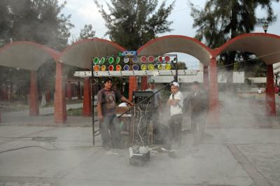 A small sonido at the event Sonideros de la Zona Norte, Granjas Valle de Guadalupe neighborhood, Mexico City, 2010 (photo: Mirjam Wirz)