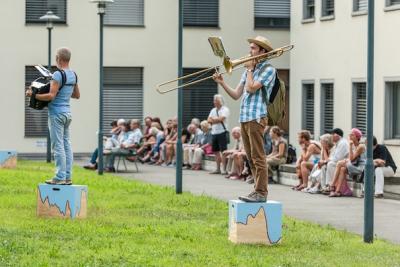 STADTPARK Klangaktion im Stadtpark und in der Kapelle zum heiligen Geist Forum Neue Musik Luzern – Studierende der Hochschule Luzern Musik (photo: Kathrin Schulthess)