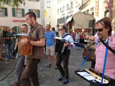 Ensemble Ton&Tal in den Altdorfer Gassen (photo: Johannes Rühl)