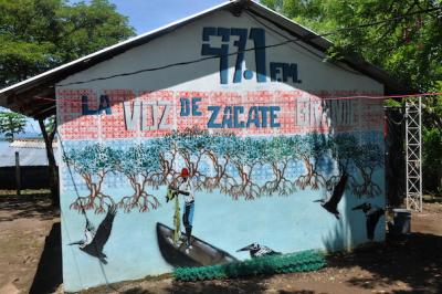Sendestation des Widerstandsradios «La Voz de Zacate Grande» auf Zacate Grande, Honduras