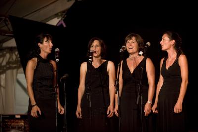 Geschwister Schönbächler - Daniela Lacher, Barbara Kälin, Monika Portmann, Agatha Kälin (photo: Angel Sanchez)